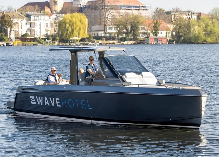Waveboard Hotel & Boardinghouse